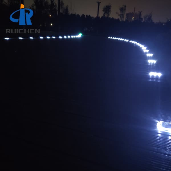 Raised Motorway Solar Cat Eyes In China For Highway